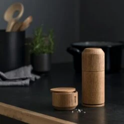 Crush Me Salt And Pepper Mill, Oiled Oak -Huis Keuken by wirth crush me salt and pepper mill oiled oak 7