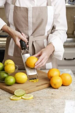 Microplane Gourmet Grater, Fine -Huis Keuken microplane gourmet grater fine 4