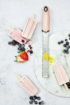 Microplane Premium Classic Zesteur, Roze -Huis Keuken microplane premium classic series zesteur 1