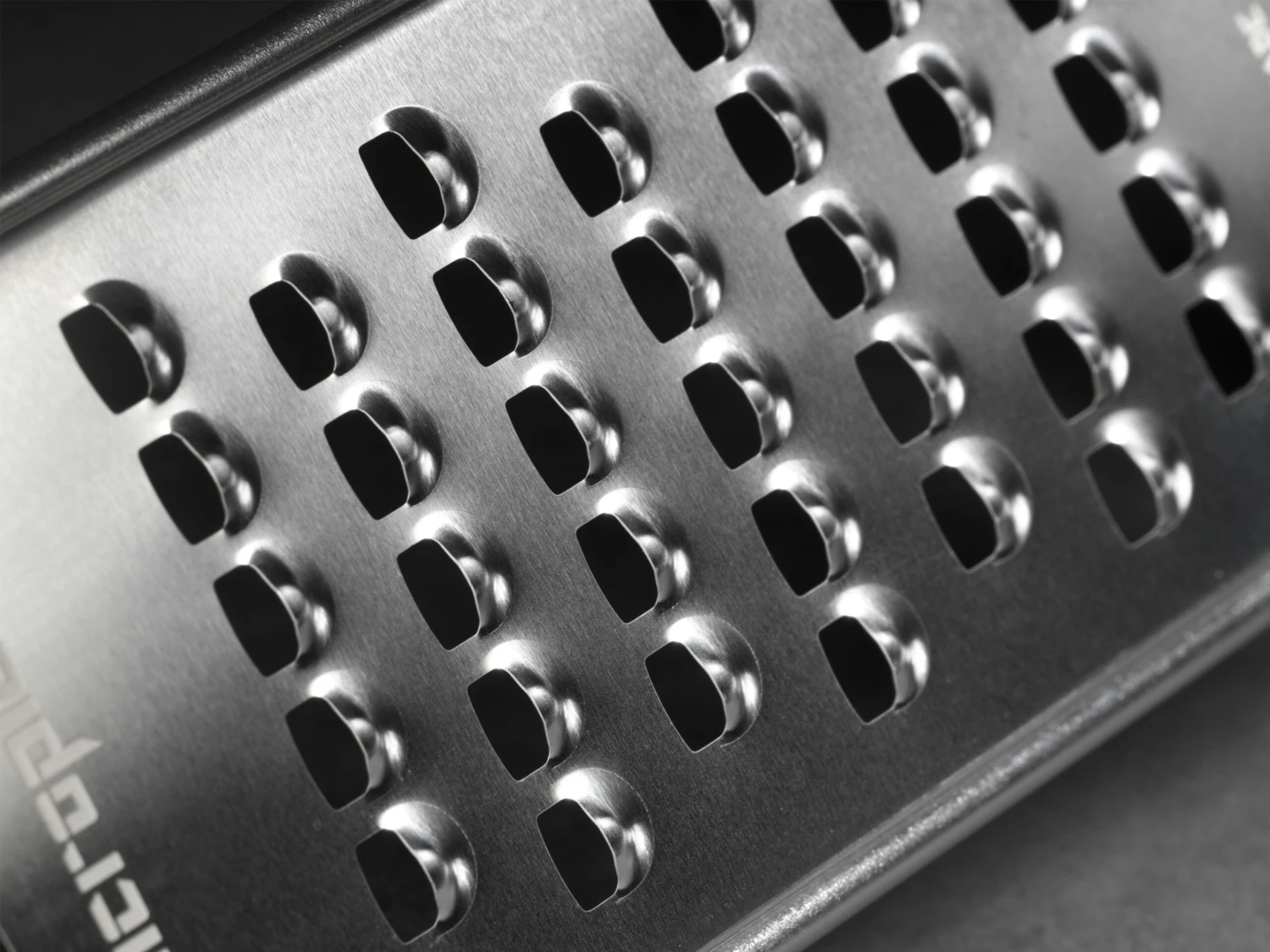 Microplane Professional Grater, Extra Coarse 4 Microplane Professional Grater, Extra Coarse - Afbeelding 2