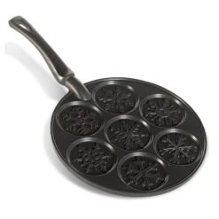 Nordic Ware Snowflake Pan