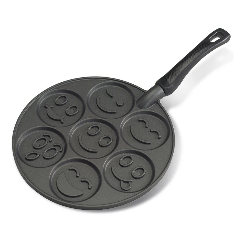 Nordic Ware Smiley Face Pannenkoekenpan, 25 Cm 3 Nordic Ware Smiley Face Pannenkoekenpan, 25 Cm